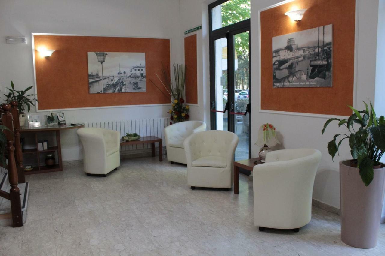 Hotel Derna Viareggio Exterior foto